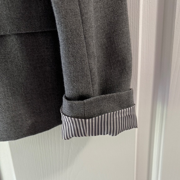 Gray Blazer with Black Trim - Picture 5 of 8